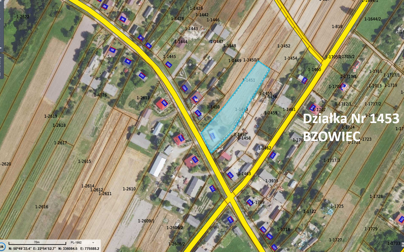 Zdjęcie satelitarne działki.